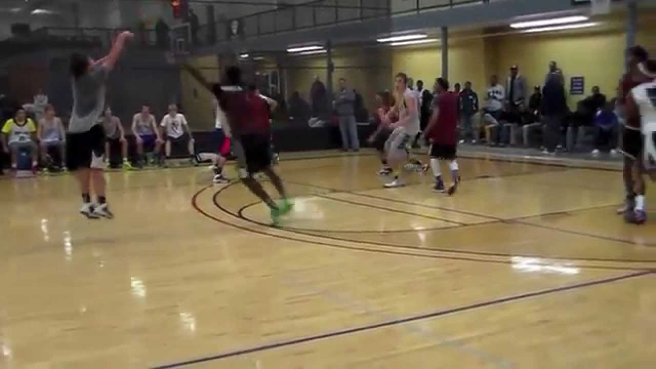 Wayland Union's Lacey James (UofD commit) beats Muskegon at the buzzer in Pre-Season Final 4
