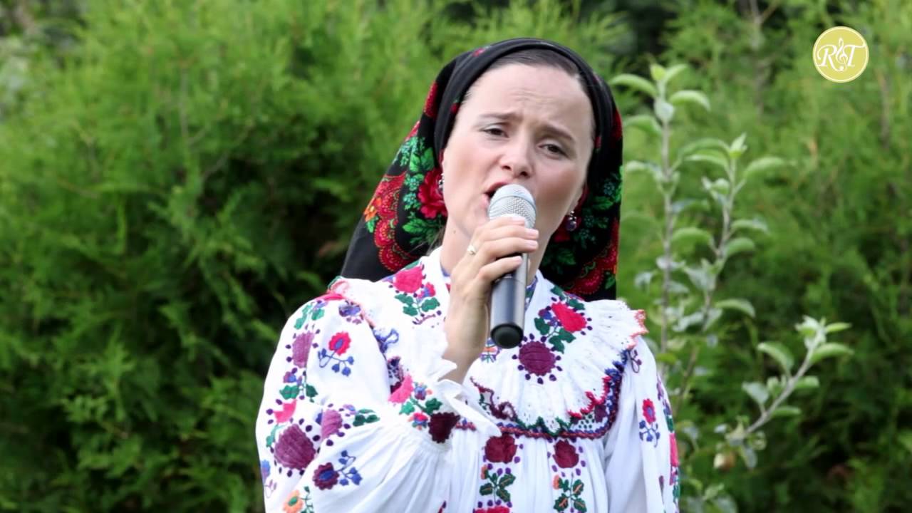 Veronica Macarie Moldovan și Grupul Instrumental 