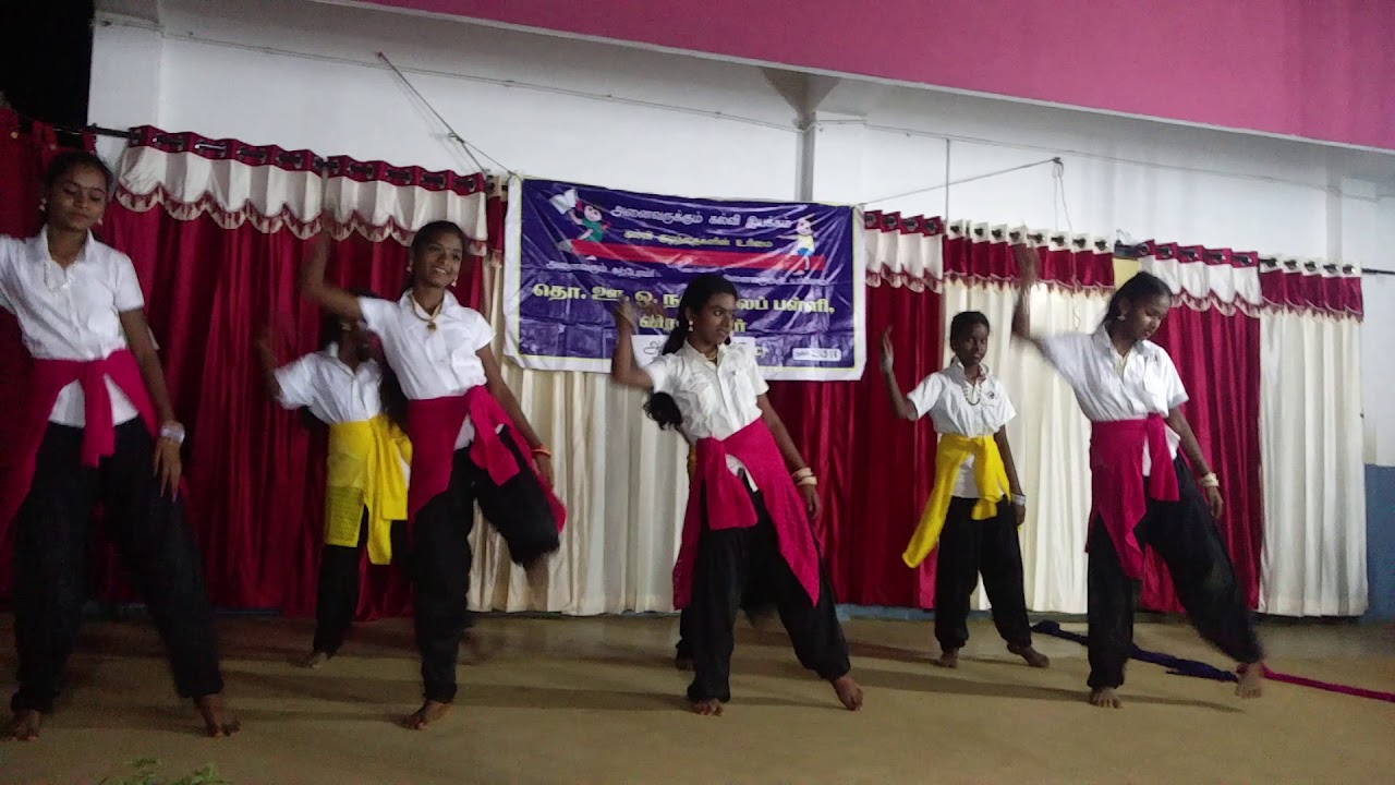 Ananda yazhai meetukirai dance performance.