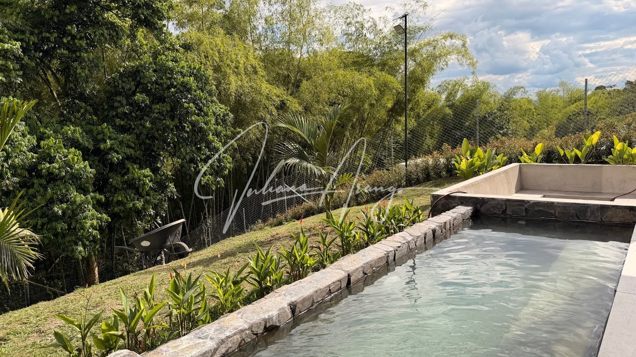 VENDO Casa Campestre  💲1.400M 📐230m2 🌳1.092m2 Lote 📍Armenia, Quindio • Zona Campestre Aeropuerto 