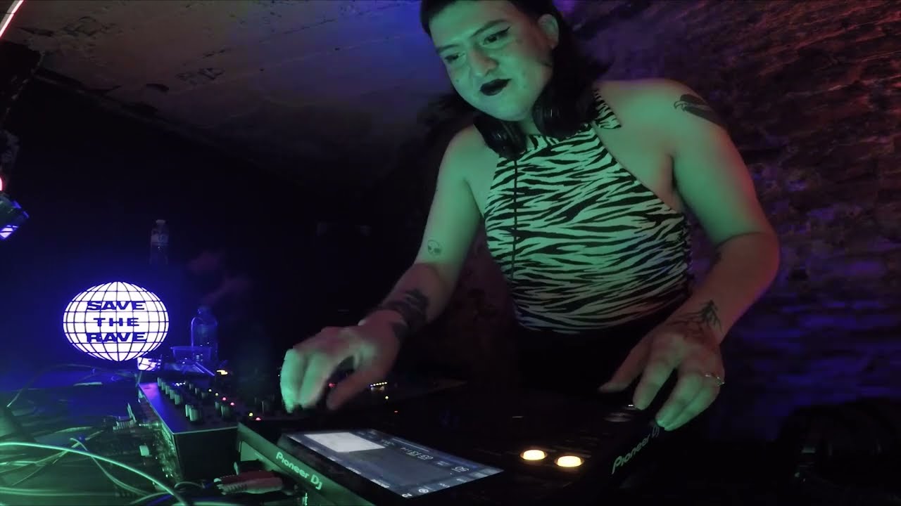 Delia @ Save the Rave 10.11.23