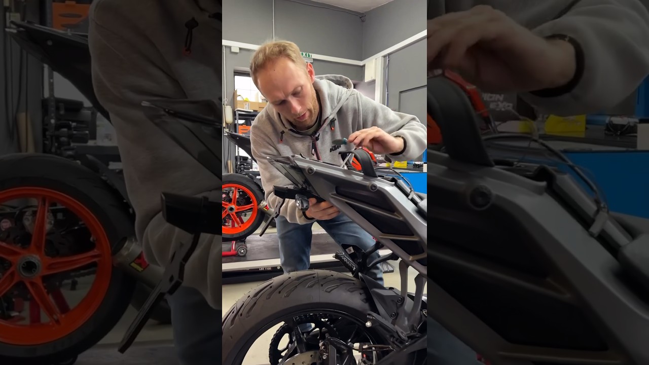 New Bagoros Performance plate holder for my 2024 KTM 125 DUKE fits also to 250 & 390 ;) #moto