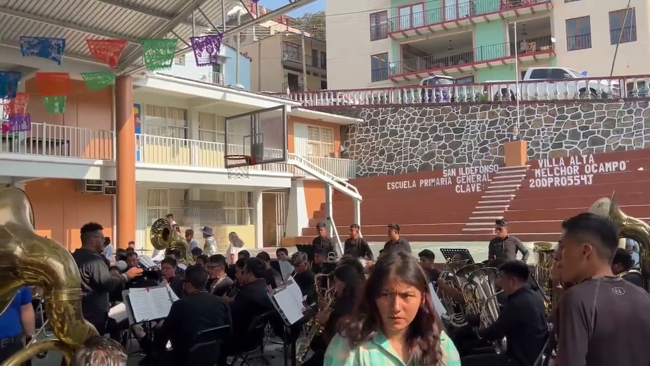Caballeros Águila Marcha / Banda Juventud Villalteca