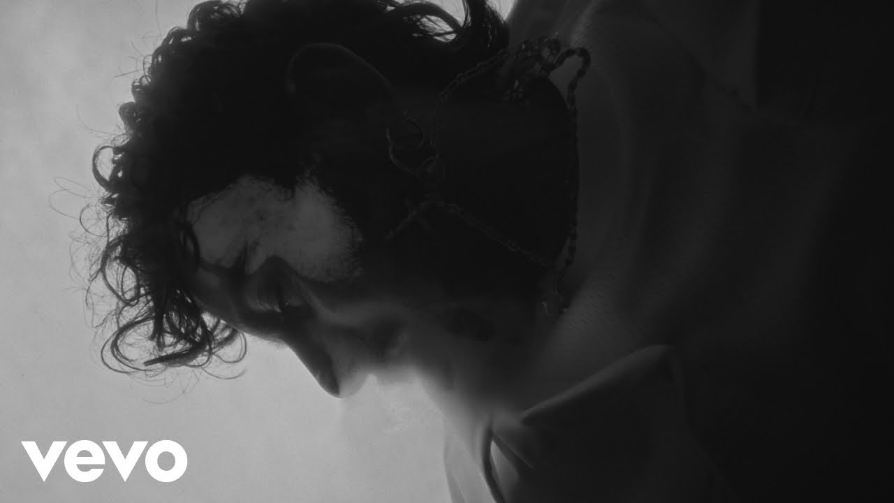 AIELLO - PARADISO (Official Video)