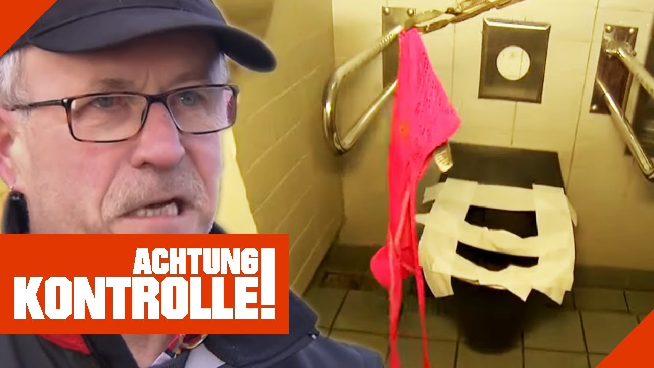Vollgemachtes Höschen auf der Autobahntoilette: Hartmut räumt auf! | Achtung Kontrolle | kabel eins