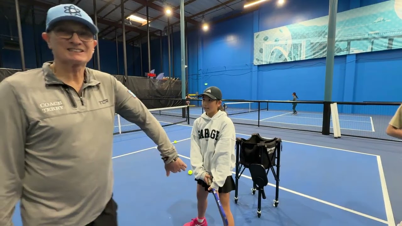 Coach Terry 1 backhand / serve