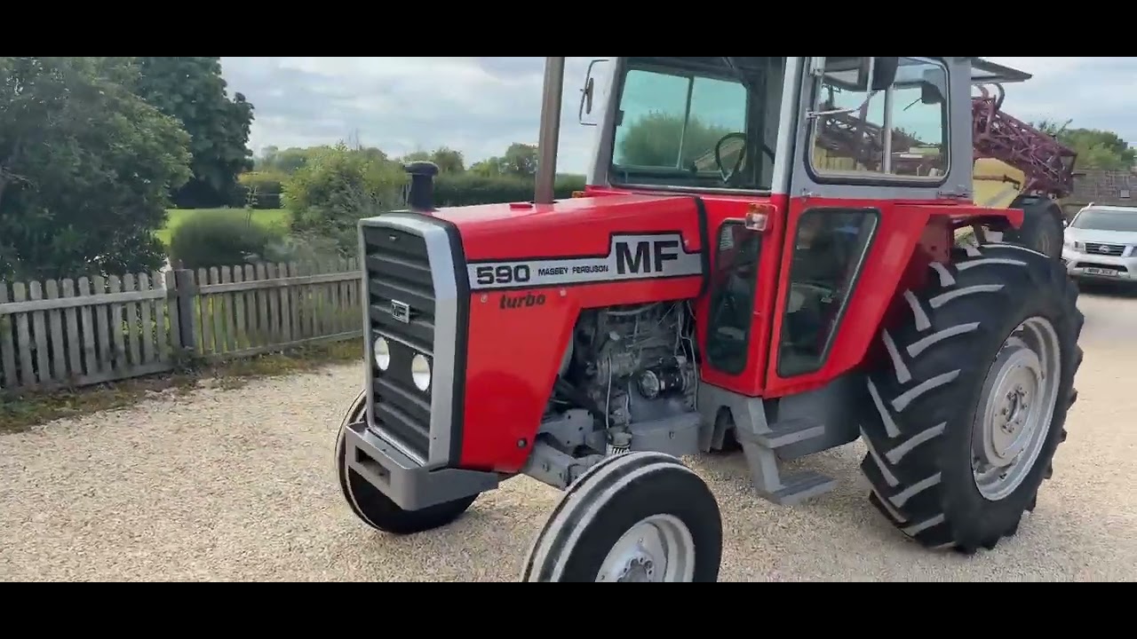 Massey Ferguson 590 tractor