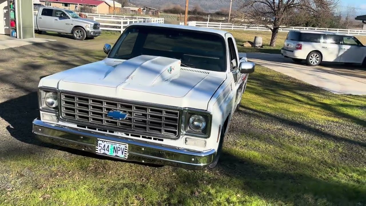 HammerDown Hotrod 1976 Chevy square body blower