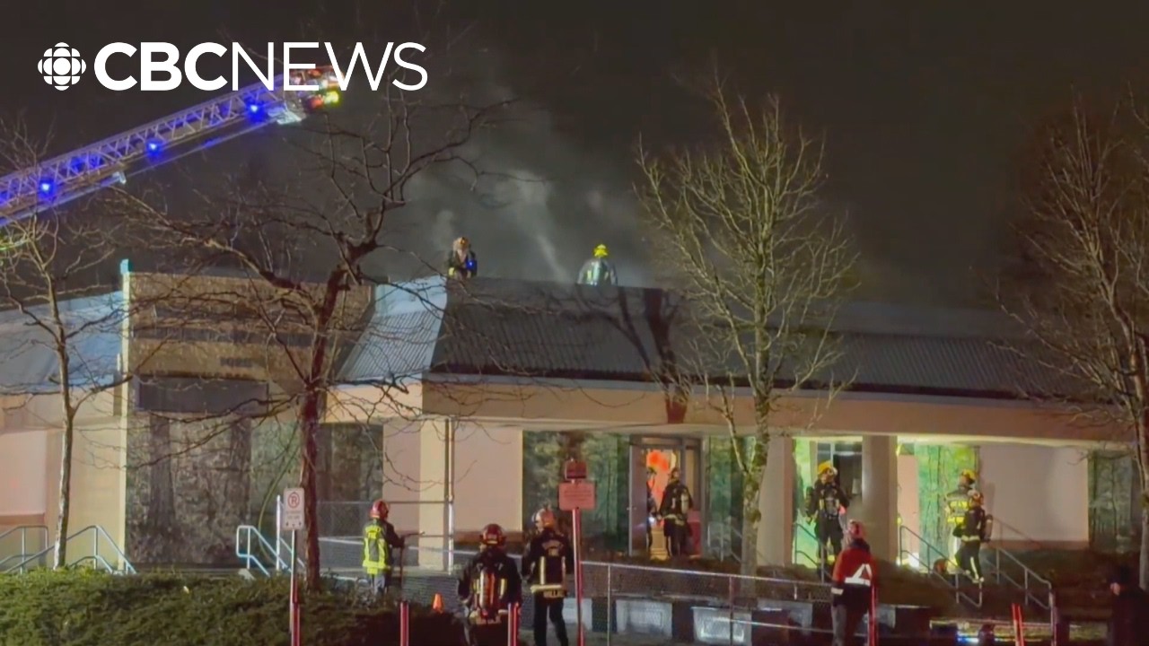 Surrey elementary school welcomes students displaced by fire