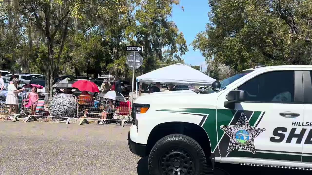 Plant City - Strawberry Festival Parade 🍓🥁