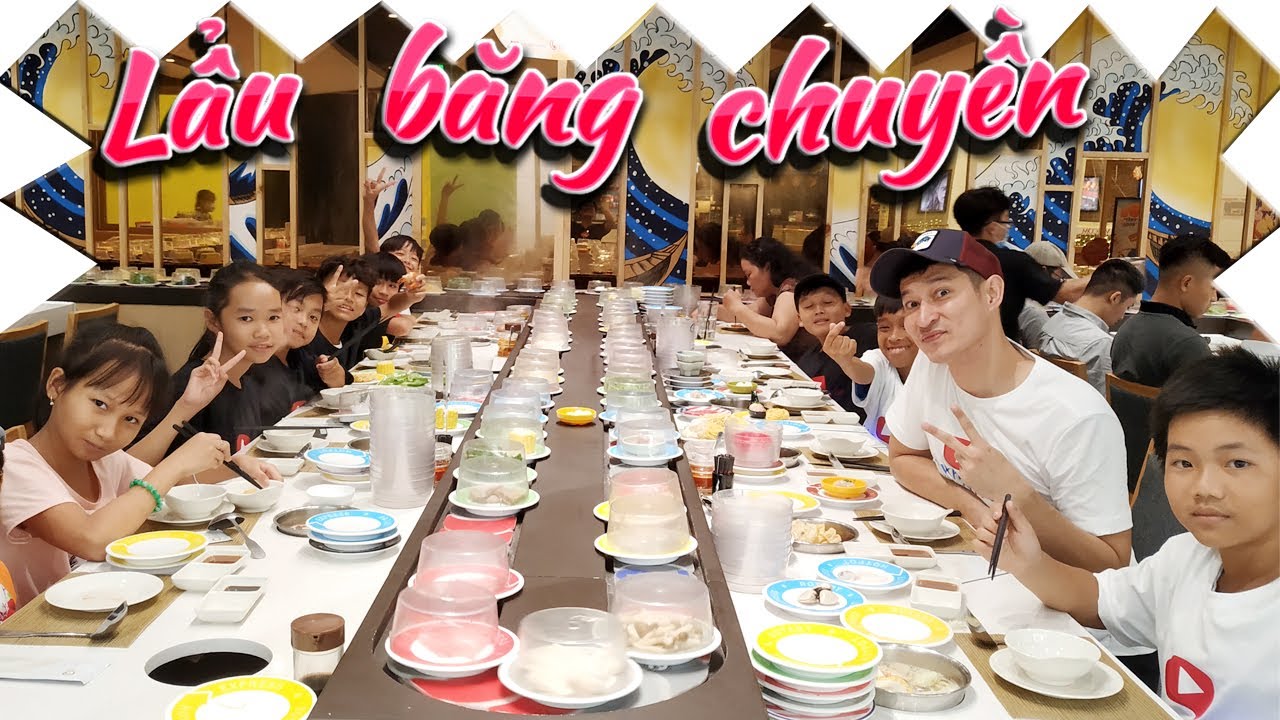 Cả Team Được Dẫn Đi Ăn Lẩu Băng Chuyền - Buffet Siêu Ngon
