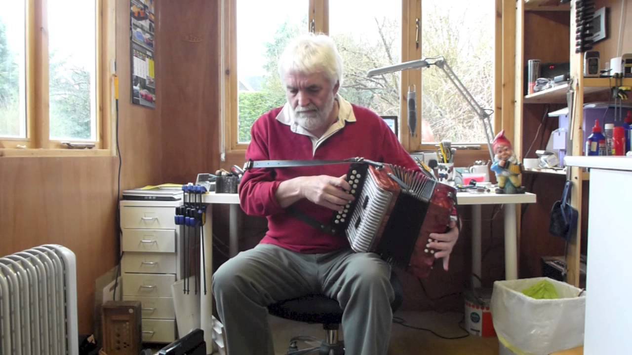 Woodland Revels - Lester - Melodeon