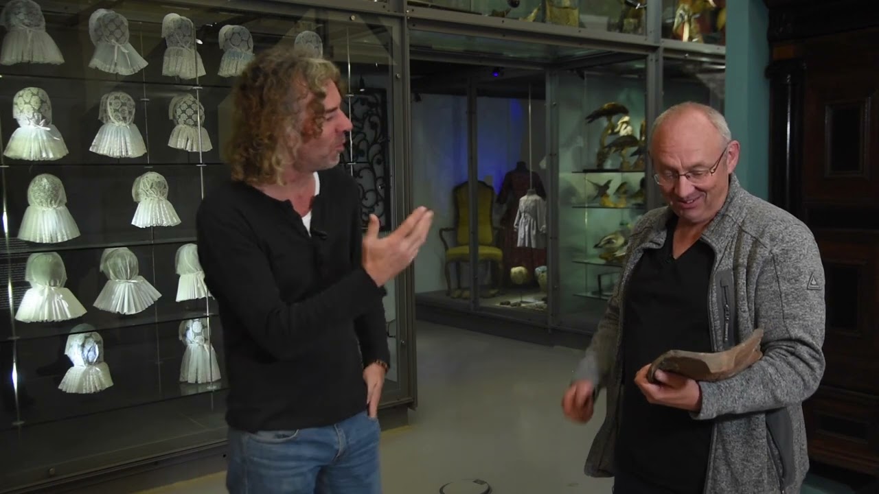 Dakpannen met inscriptie - aflevering 81