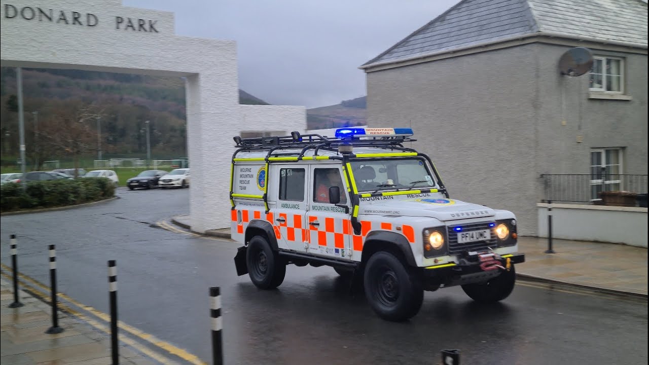 [RARE] Mourne Mountain Rescue Team - Land Rover Defender Responding!