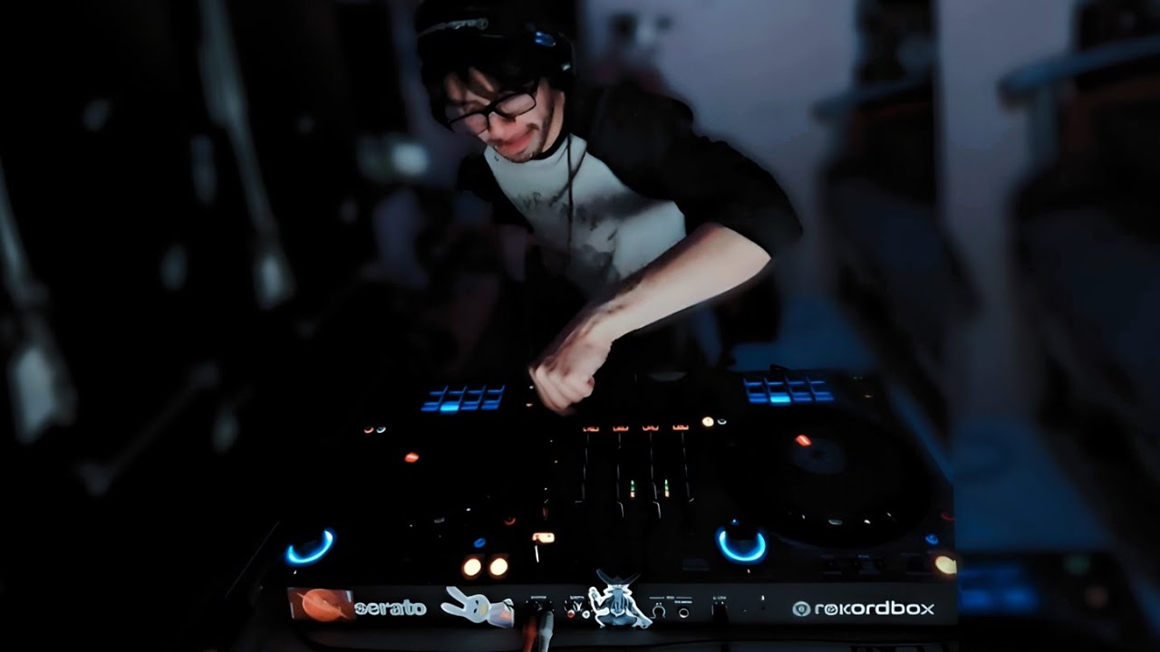 The 140 Mix: H4DRON (Deep Dub & Riddim) 