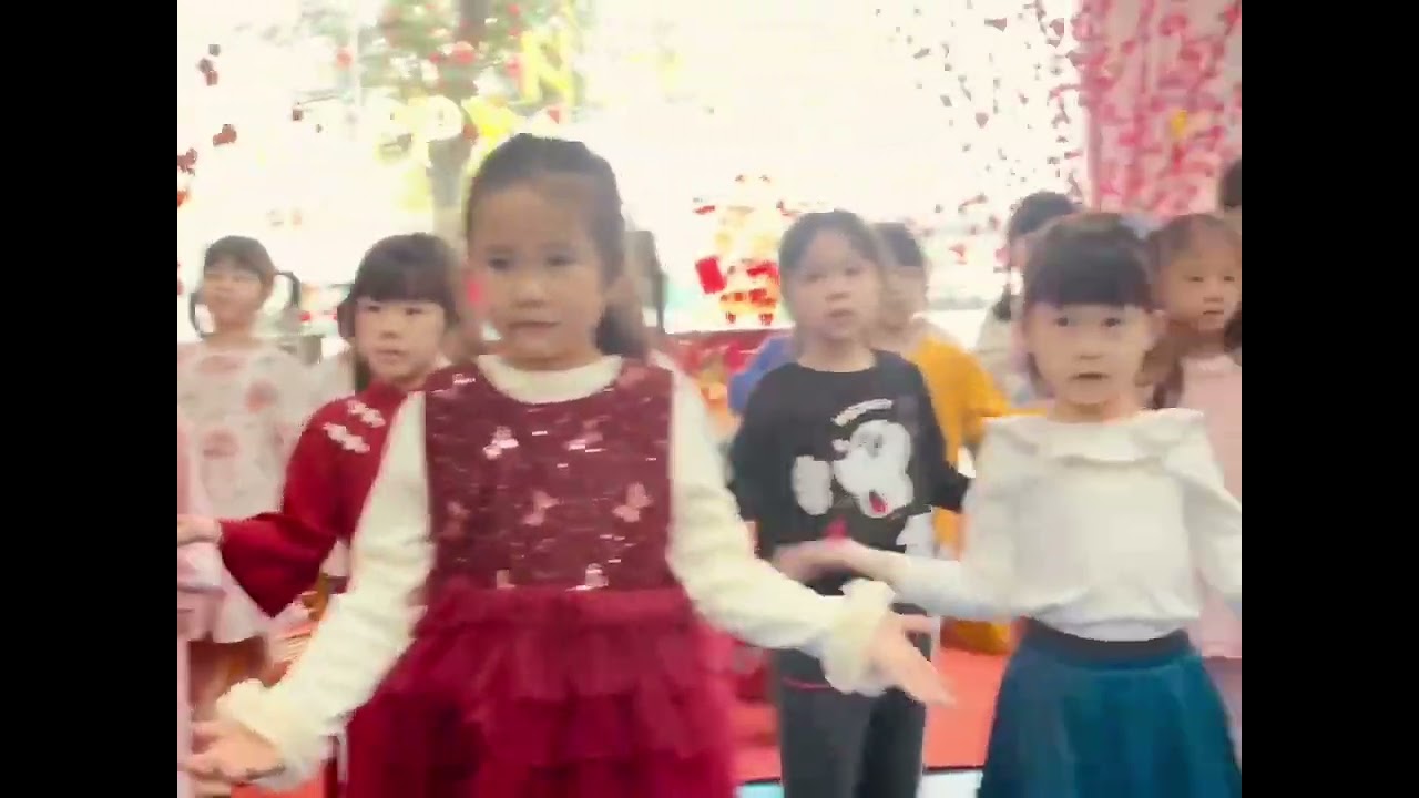 TIẾT MỤC VĂN NGHỆ LỚP LION