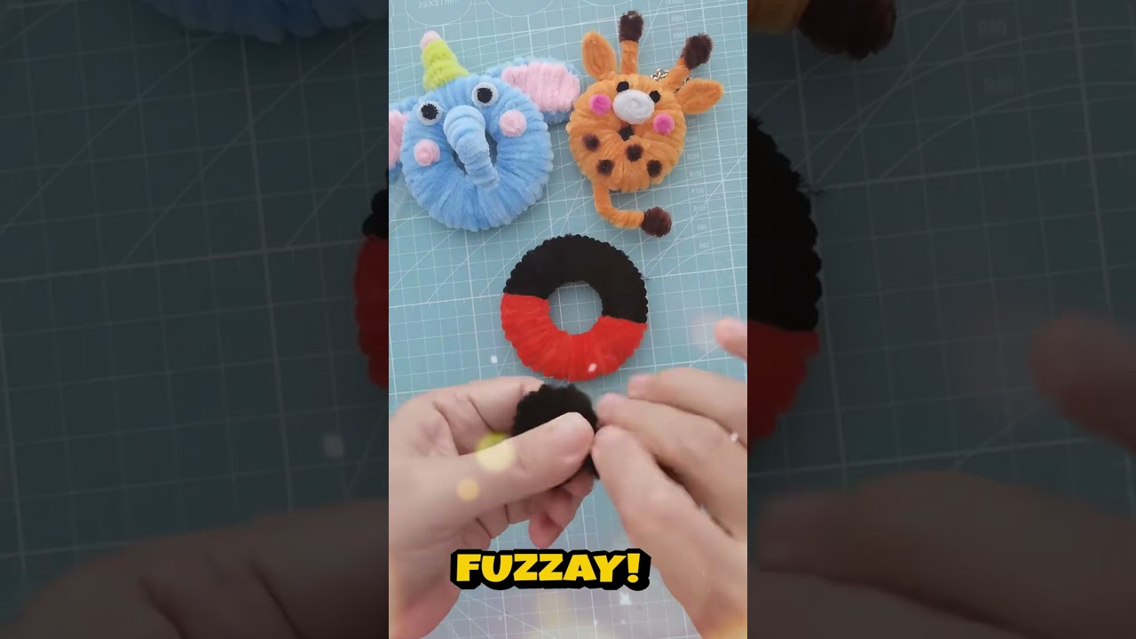 DIY Mickey Donut with Pipe Cleaners in 1 minute🎨🍩 | Fun & Easy Craft 