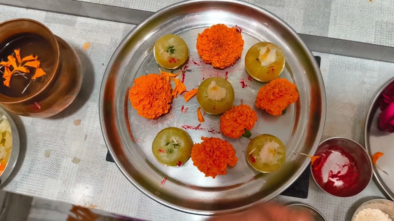 आंवला नवमी पर दीपदान का महत्व | विष्णु-लक्ष्मी की कृपा पाने का  उपाय | Aanwla Deep Daan Special 2025