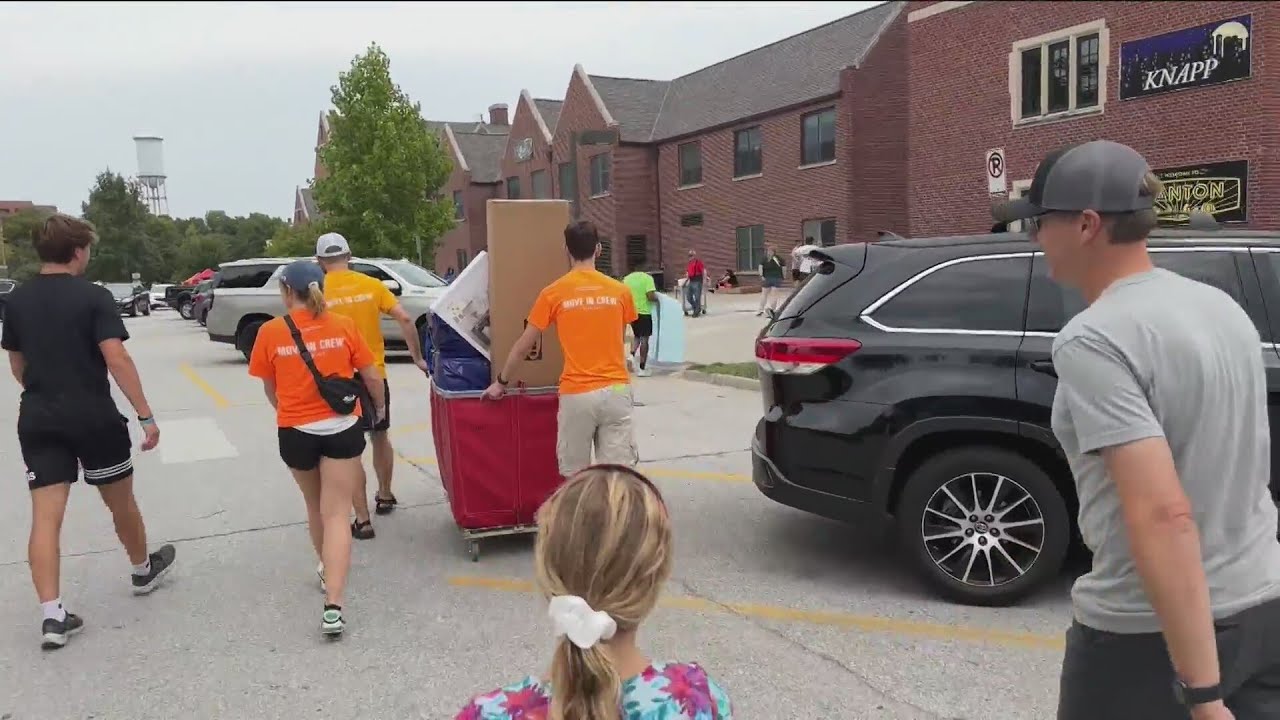 Move-in day at Iowa State University