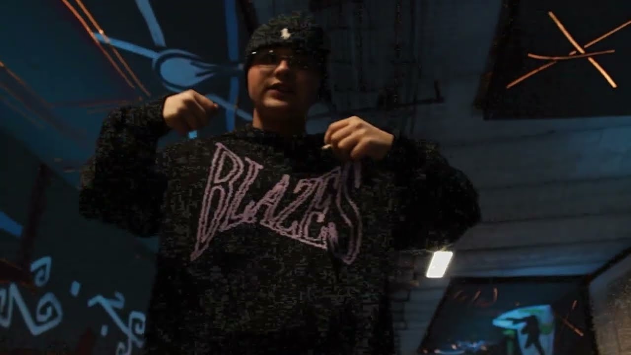 Zizy ''Zizyflex'' [🎥: rijen]