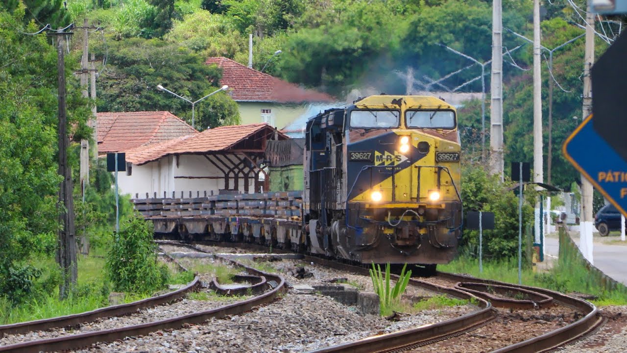 2 trens em 1 passando pela Linha do Centro, Trem de Carga Geral + Trem de minério vazio