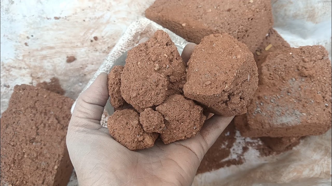 Crispy reddit crunchy texture crumbling ||dusty send texture || red texture crumbling 