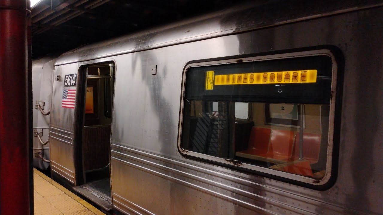 R68 #2812/#2792 (N) + R46 #5626/#5614 (N) terminating at Times Square - 42 Street 