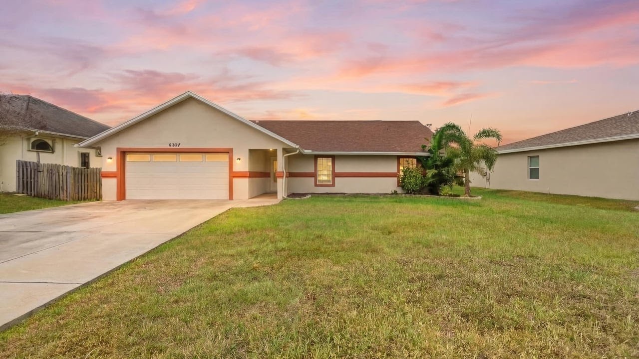 6927 NW Hershy Cir, Port St. Lucie, FL