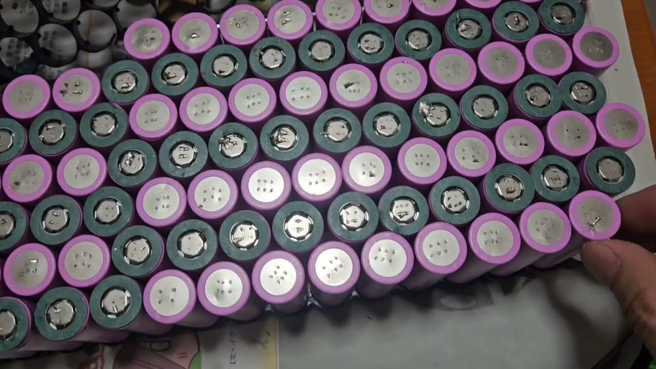 電動自転車の廃バッテリーから、モバイルバッテリーを作りました❗使えないからと言って、簡単にゴミにしない❗限りある地球資源を大切に、これからはエネルギーの再利用を❗