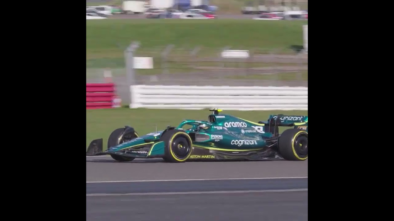 First look at the Aston Martin AMR22 Formula 1 car on Track