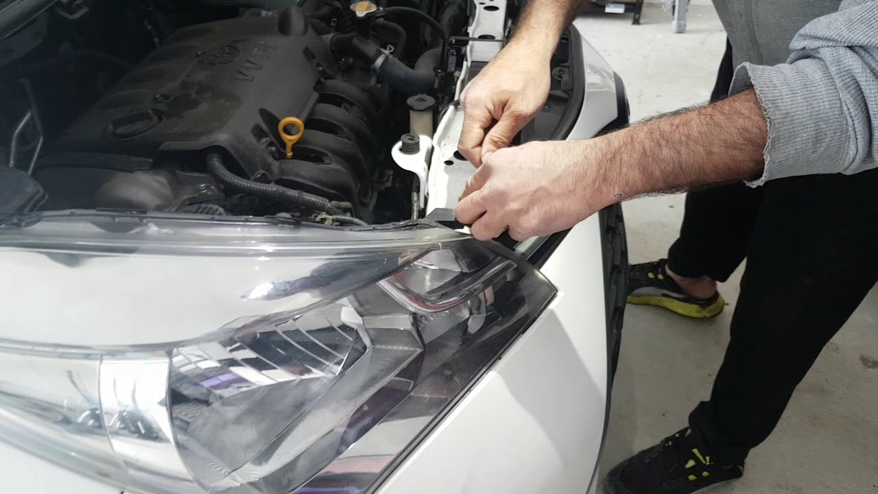 How to change a faulty horn on toyota Yaris