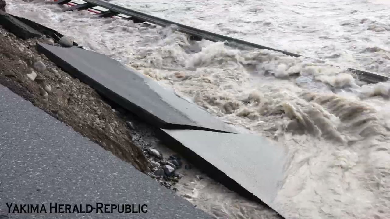 U.S. 12 closed near Naches, WA following flooding