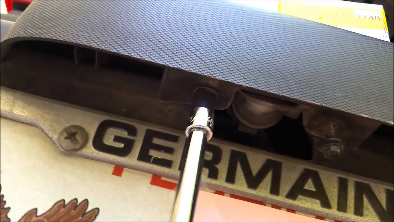 Replacing License Plate Light Housing on Hummer H3