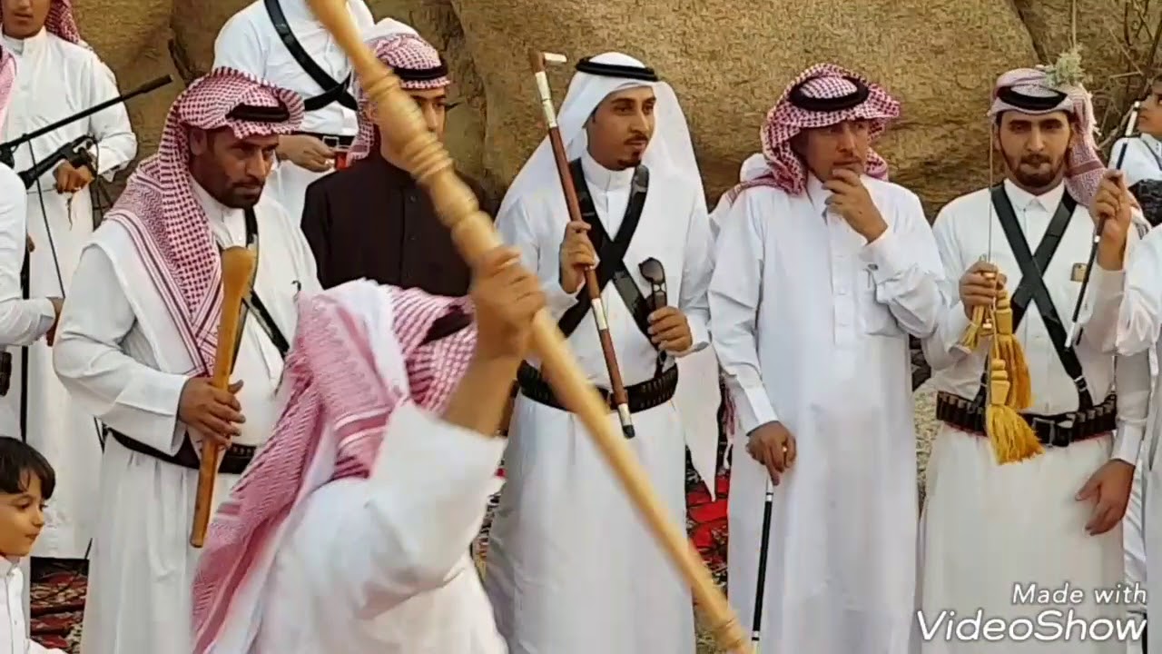 شاهد أهالي قرية الدارين بترعة ثقيف يحتفلون في قريتهم التراثية