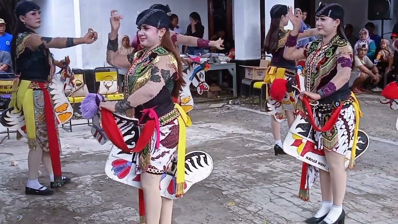 Tari jatil gelangkulon