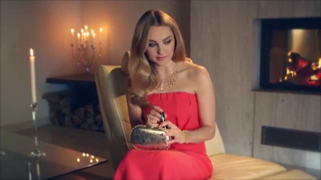 Małgorzata Socha i Avon - kr&oacute;tki kurs prawienia komplement&oacute;w. Odcinek 3.
