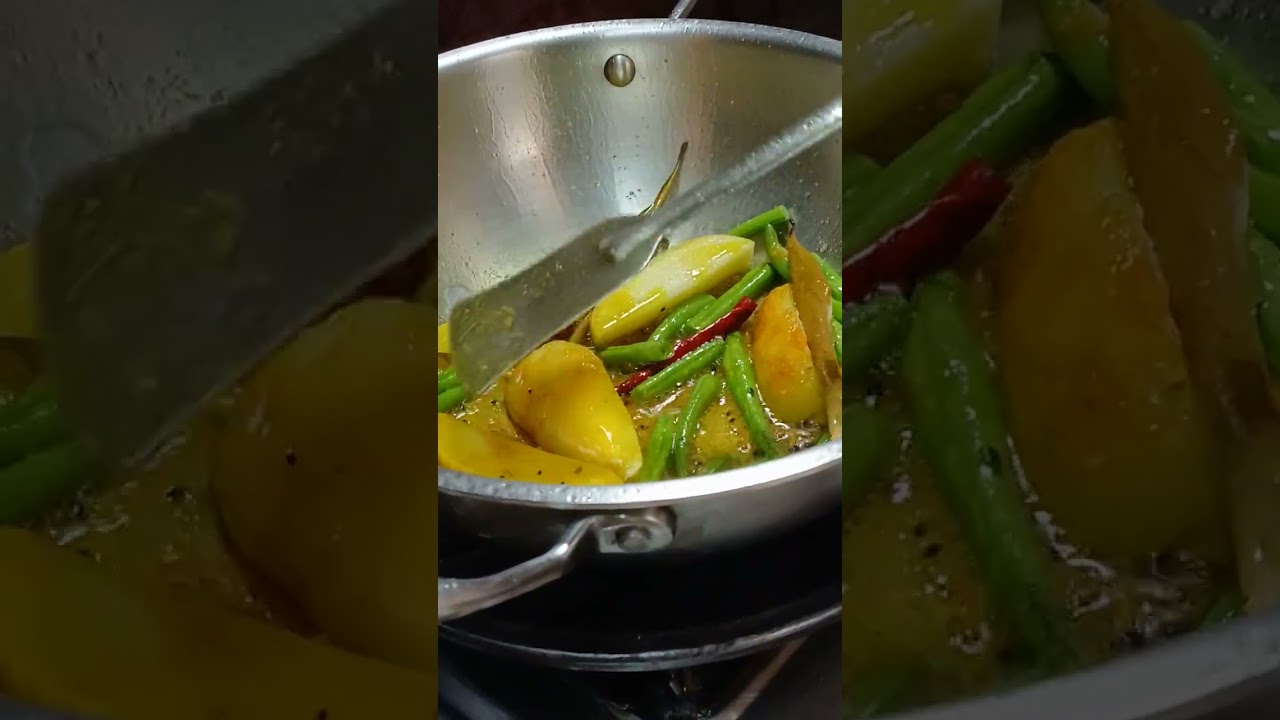 # আলু,বীণ, টমেটো ও ধনেপাতা দিয়ে কাঁটা রুই মাছের সুস্বাদু  ঝোল রান্নার পদ্ধতি বা রেসিপি।..See..more.