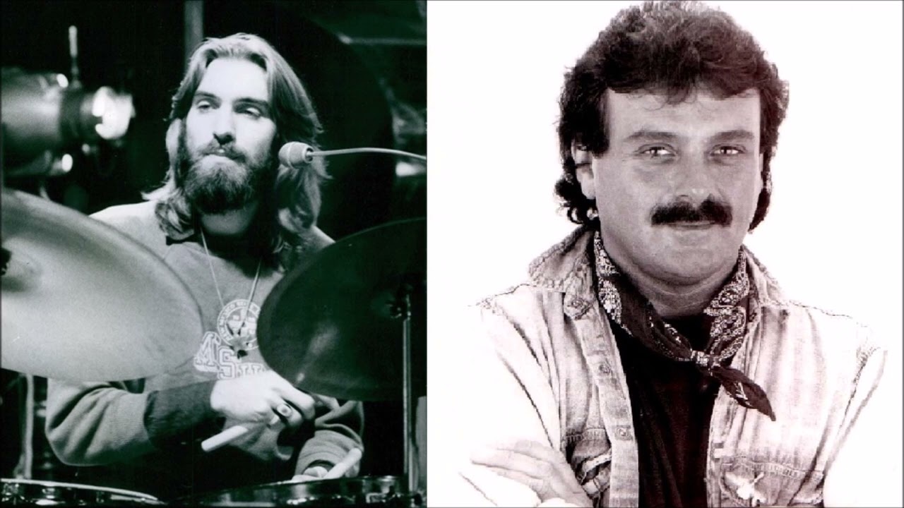 Stealers Wheel - Stuck In The Middle With You - Isolated drums & bass guitar