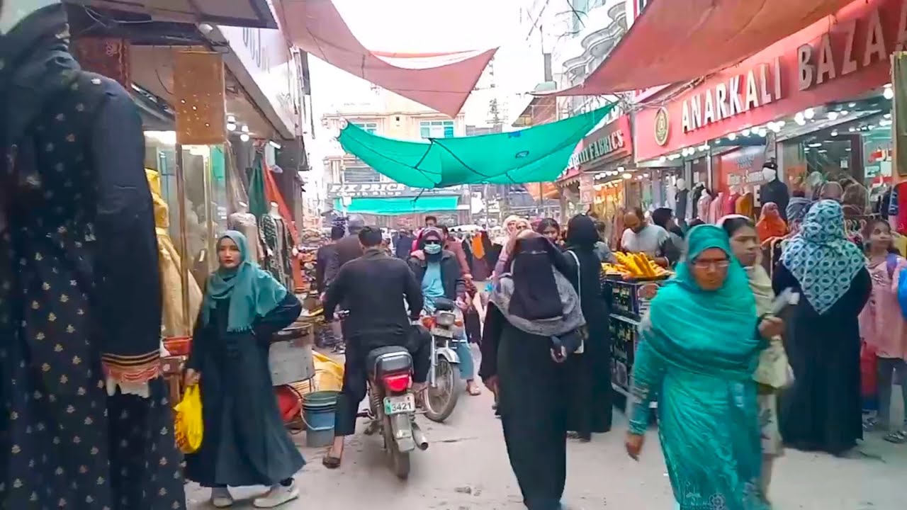 The Jhelum Pakistan, Walking Tour Of The Drenched City || 4k Walking Tour Of Vegetable Market Jhelum