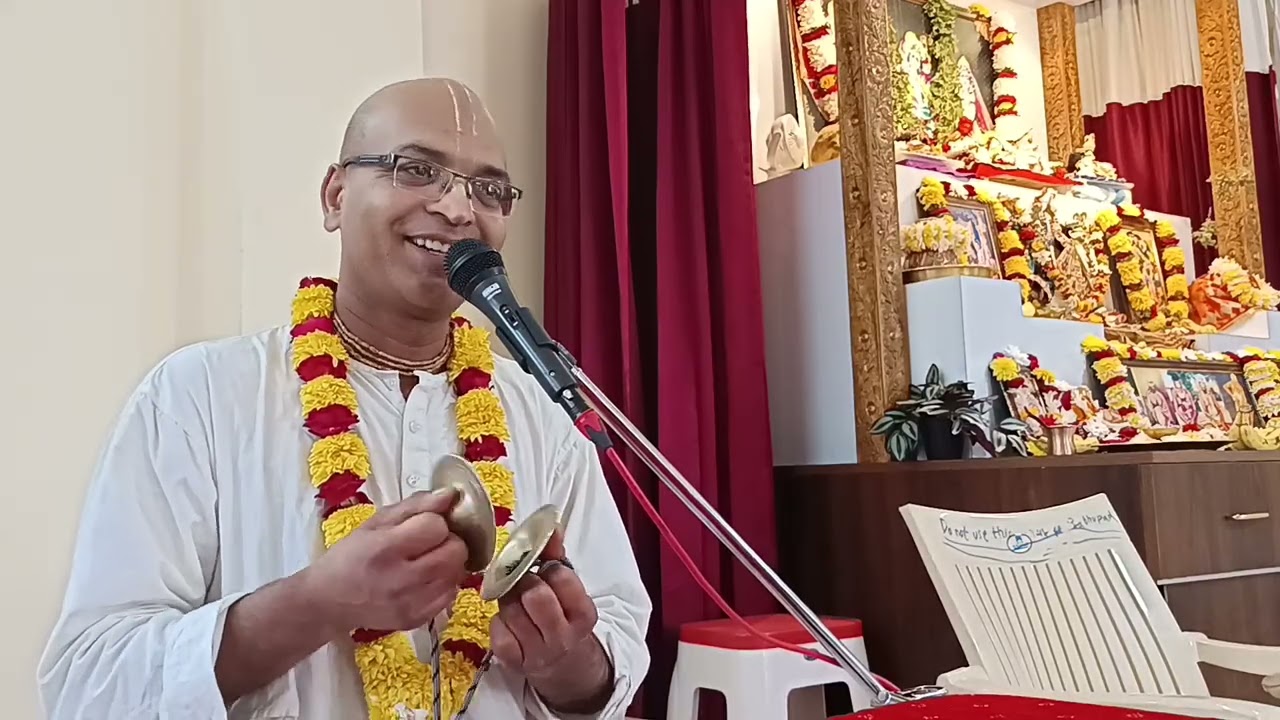 Prabhuji's mesmerizing keerthan l A Devine Musical Journey 