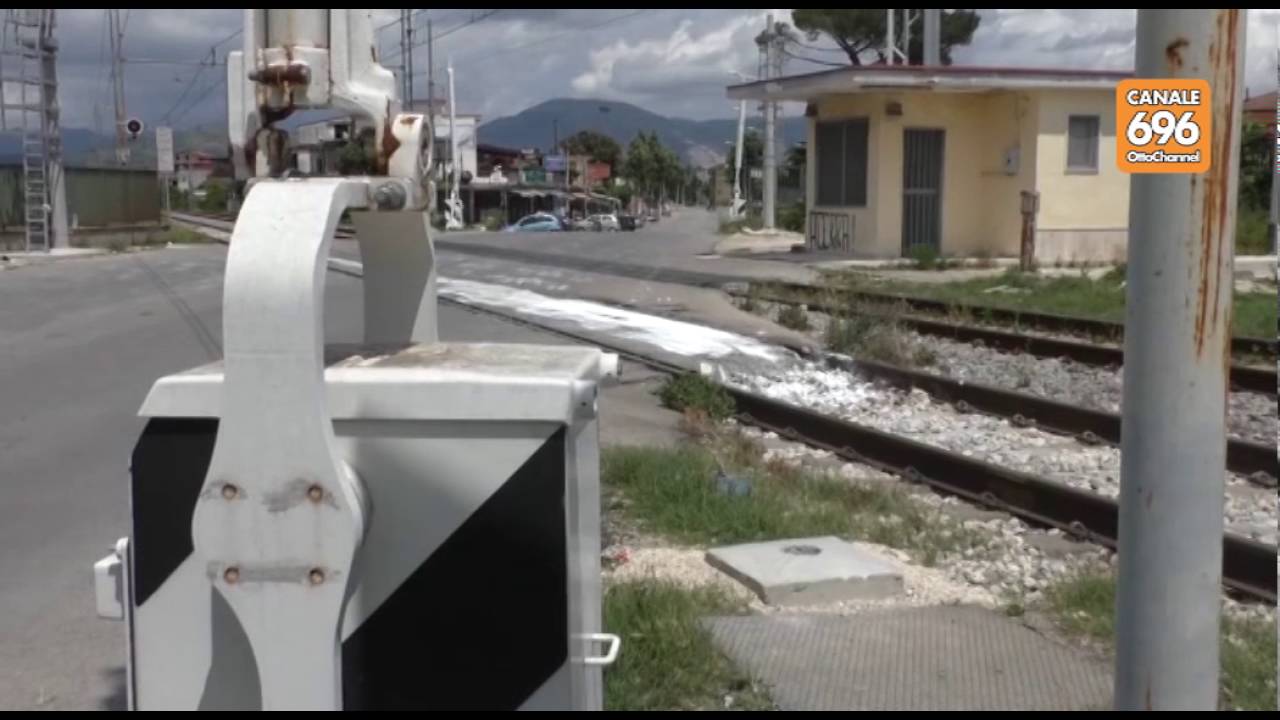 Acerra, 49enne investito dal treno in corsa