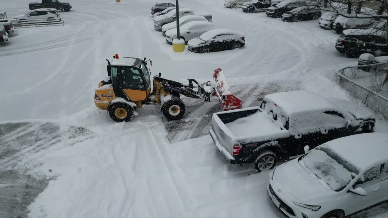 I Didn’t Expect This Mini Loader to Push THIS MUCH Snow