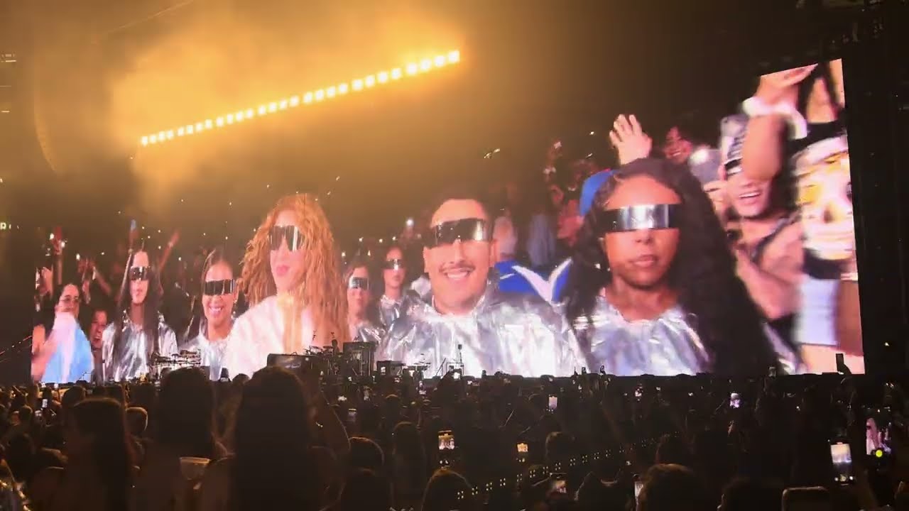 Shakira – Intro/La Fuerte/Girl Like Me (LMYNL Tour Live in Arlington, 6-11-25) (4K HDR, HQ AUDIO)