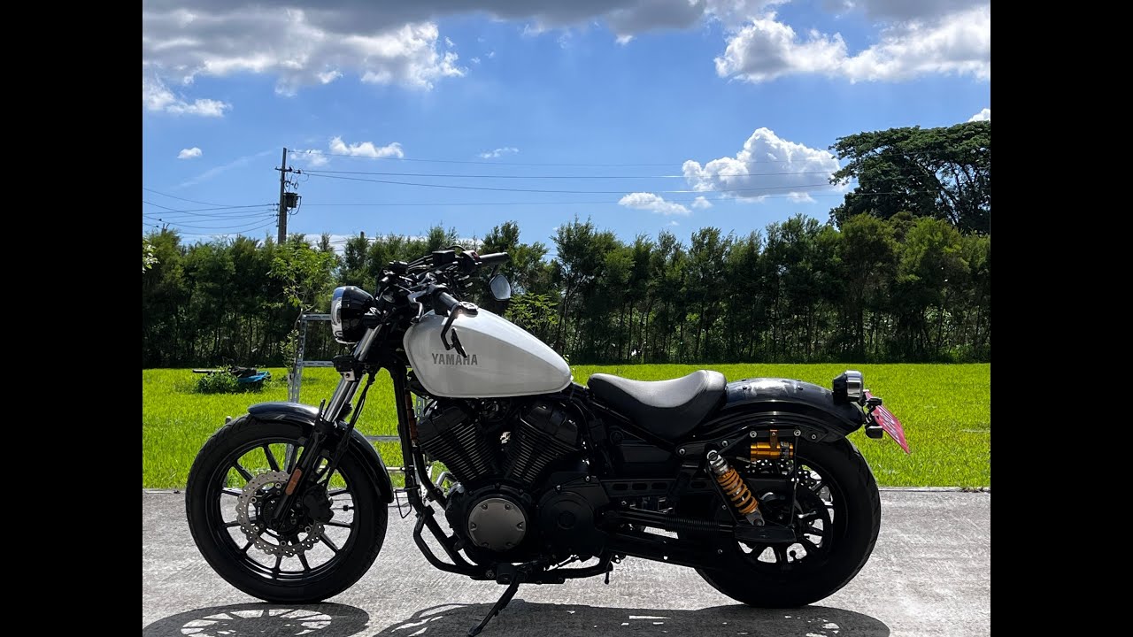 Yamaha Bolt vance and hines Slip-On Exhaust