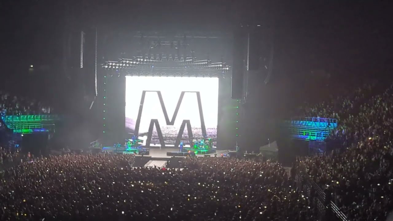 Depeche Mode (live) - Behind the Wheel - Paris 3.3.24
