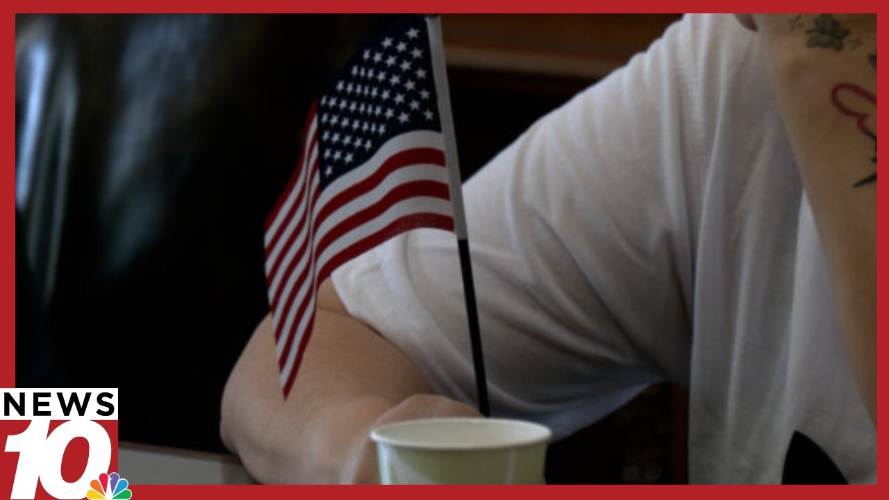 Изменение федеральных норм в толковании законов приостановило церемонии натурализации в округе Мо...