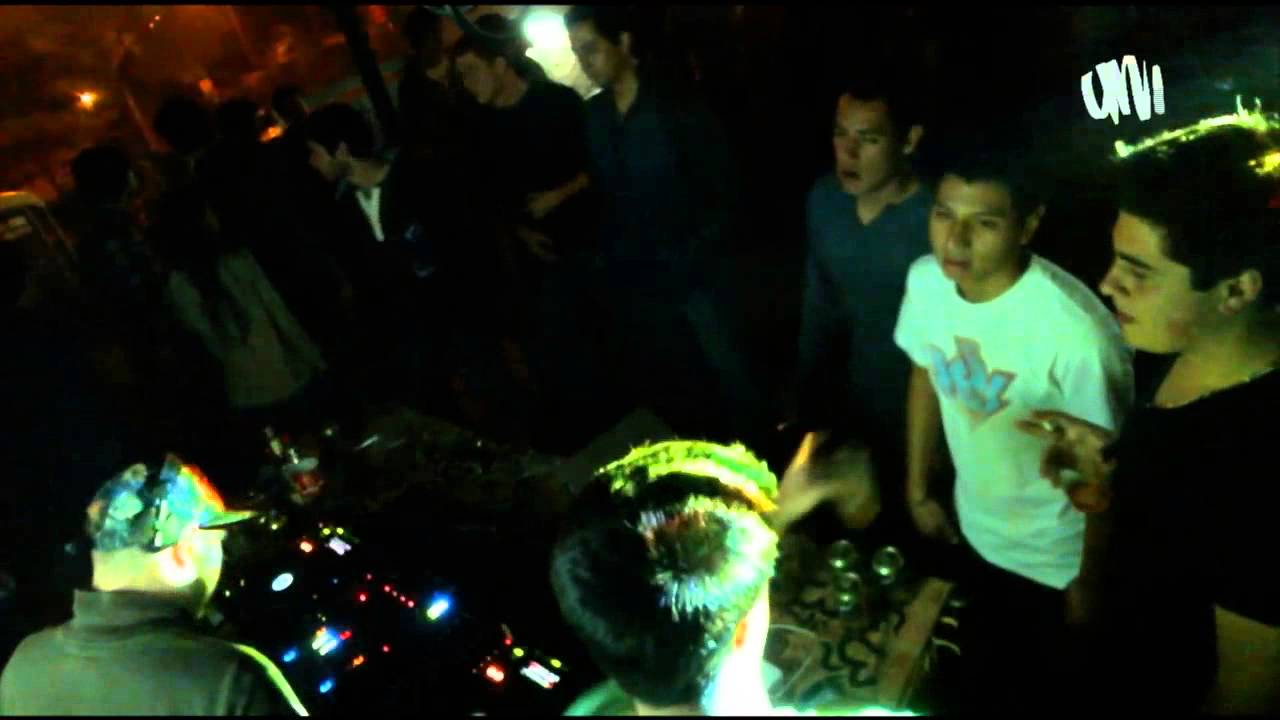 BLUE PEACH RECORDS @ WILDKATS(Corey Baker) & MY FAVORITE ROBOT(James Teej)  - LIMA, PERU