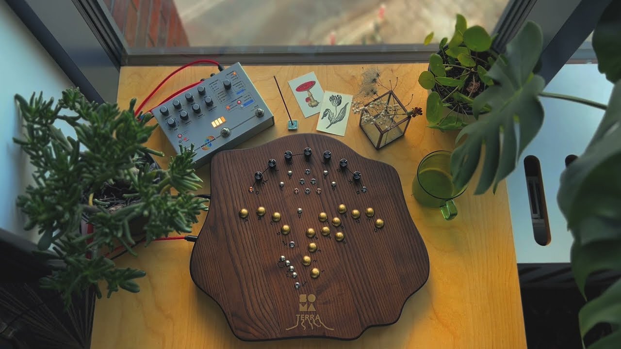 ambient jam on soma terra and hologram microcosm