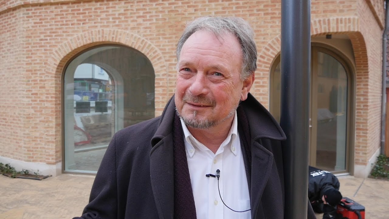 Dokumentaren om Oluf Bagers Plads - kom bag om facaden