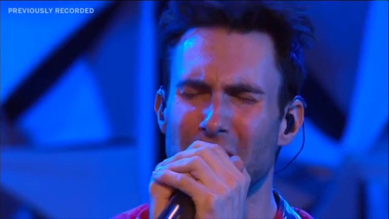 Maroon 5 - Maps but it's Ain't it Fun by Paramore